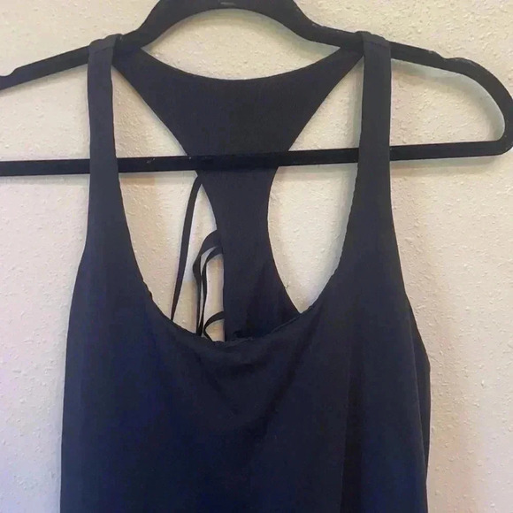 FABLETICS Women’s Tank Top W/ Built In Sports Bra - Picture 2 of 8